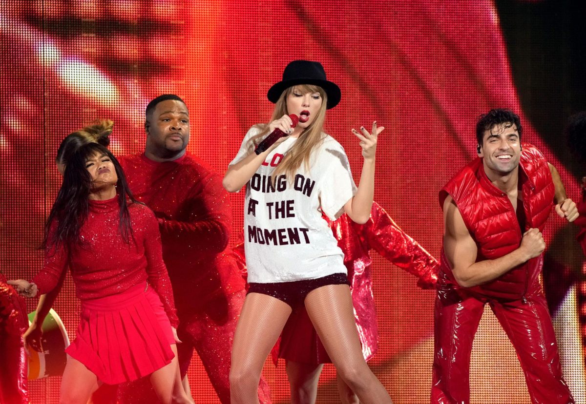 Should Taylor Swift Should Extend her "Eras Tour" Another Year?