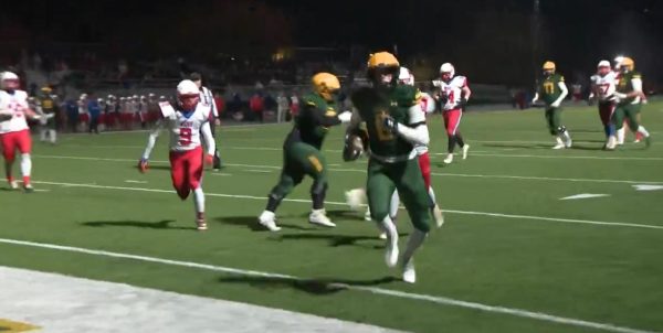 Manogue Football Crushes Reno Rival 62-28