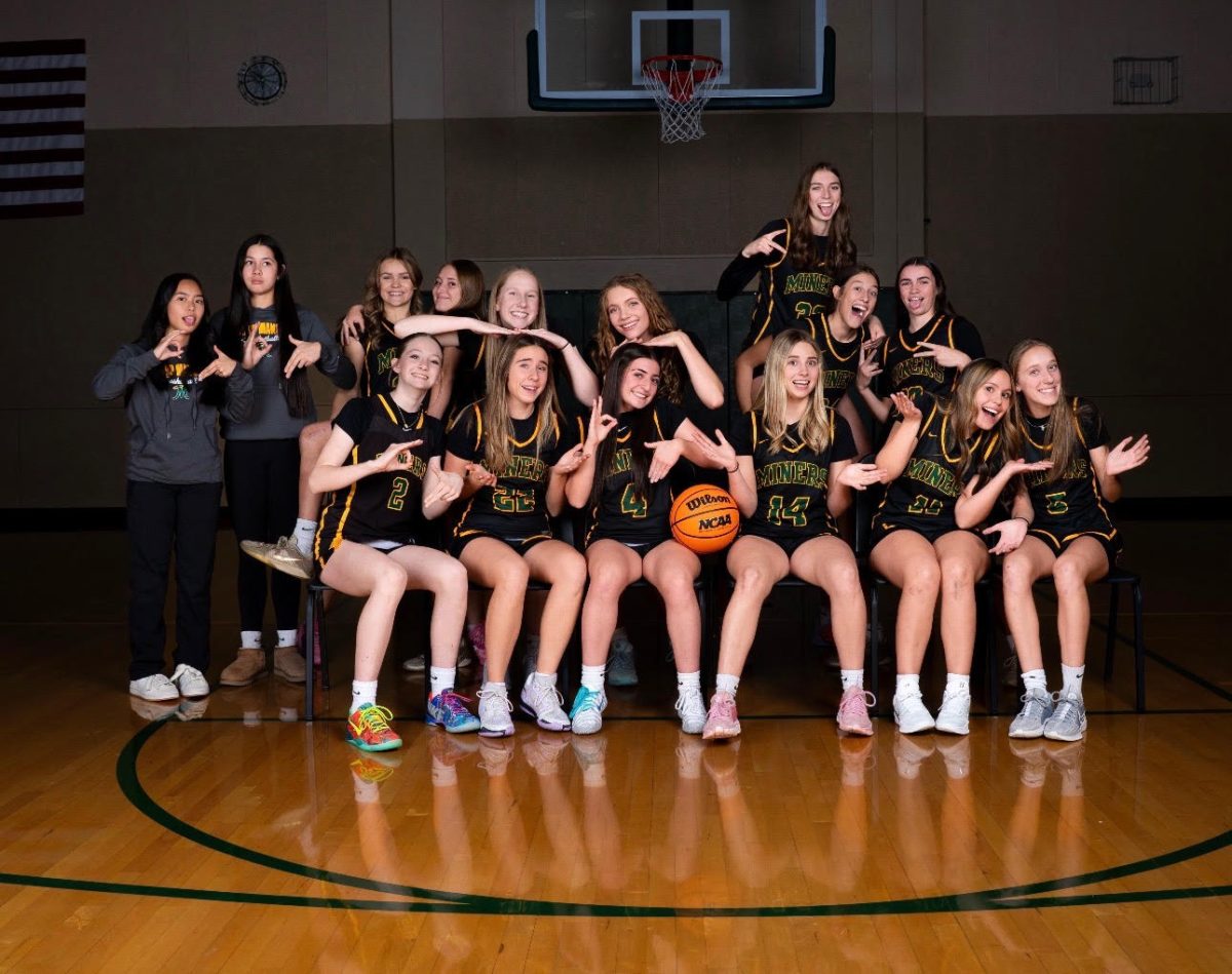 The 2026 Girls Varsity Basketball Team